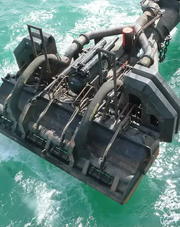 Hydraulische stangen op sleephopperzuiger, voorzien van Lunac 2+ duplo